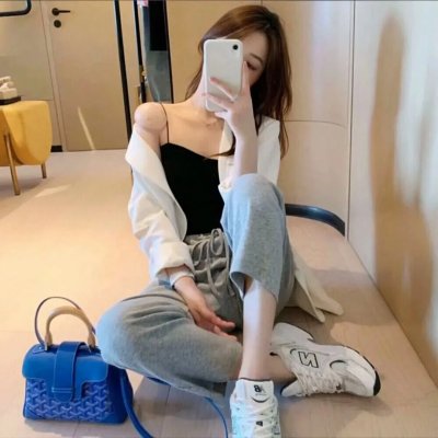沉默一瞬
